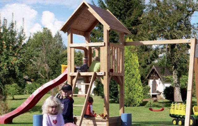 Hrací domek Hrací domek Kratochvíle SET 3 se skluzavkou a houpačkou
